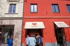 4499695831442134813-002