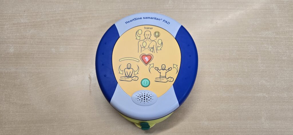 UČENJE TEMELJNIH POSTOPKOV OŽIVLJANJA